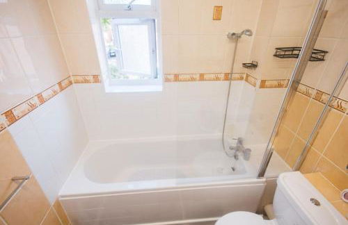 2BR House Near Excel, O2, City Airport, 3 DLR Lines - Foto 30