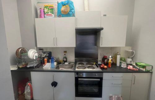 Ashton Apartment - Photo 2