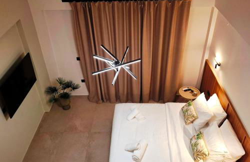 Aelia Luxury Apartments & Pool - Photo 12