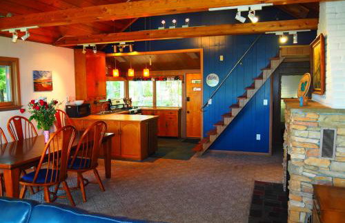 Cavalier Cottage - Private Lakefront w Kayaks! - Foto 19