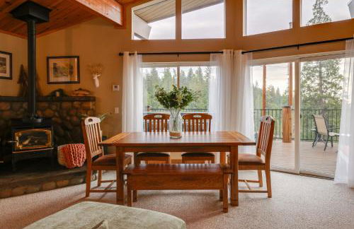 Hot Tub and Scenic Views Luxury Twain Harte Cabin! - Photo 11