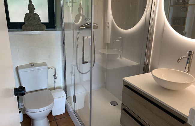 Bungalow With View Near Coo - Photo 18