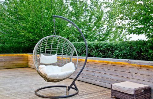 Orchard Lodge, Strawberryfield Park - Photo 21