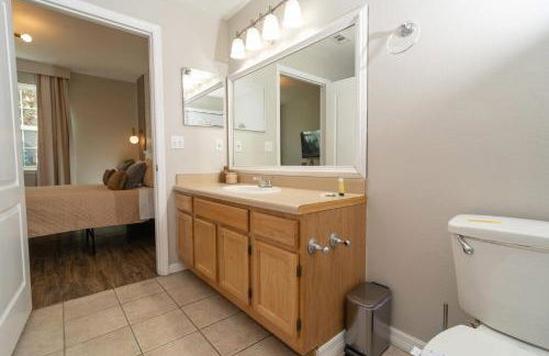 Magical Themed 3BR Townhouse Near the Parks - Foto 112