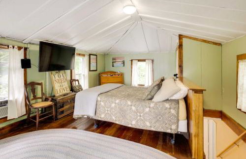 Peaceful Fishermans Paradise with Deck and Fire Pit! - Foto 19