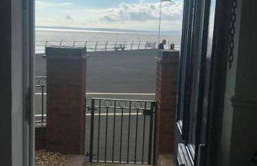 Beachfront pet friendly townhouse, Stunning views - Foto 6