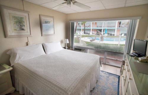 Sunrise Ocean Suites - Photo 70