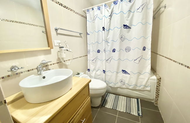 Beachfront Apartment in Marbella Towers - Foto 15