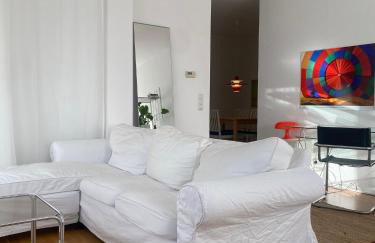 Großzügige - Exklusive Wohnung mit Flair & Tiefgarage - Foto 2