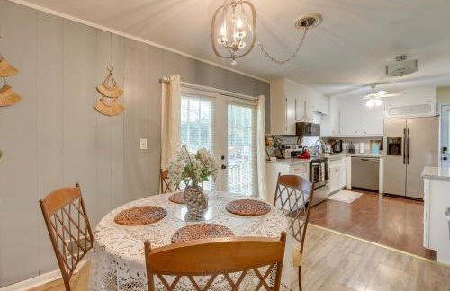 Modern Birmingham Escape with Yard and Fire Pit! - Foto 7