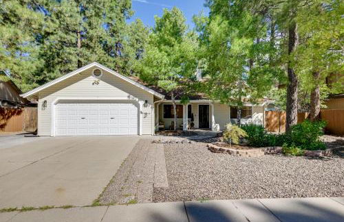 Stylish Flagstaff Hideaway with Hot Tub and Fire Pit! - Foto 30
