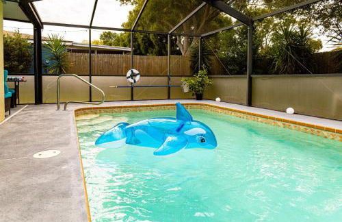 Marlin's Palm Oasis - Beach House, Amazing Pool, BBQ Area - Photo 9