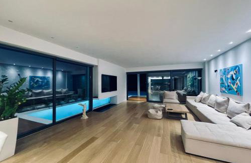 Athens Riviera, 2 Pools & Gym Luxury Residence 310m2 - Foto 1