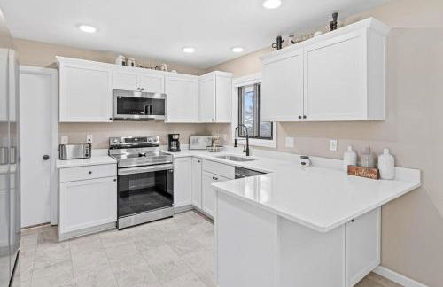 Spacious 5BR Family Haven, Pet Friendly, Game Room - Foto 5