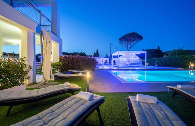 iConic Wellness Resort - Photo 32