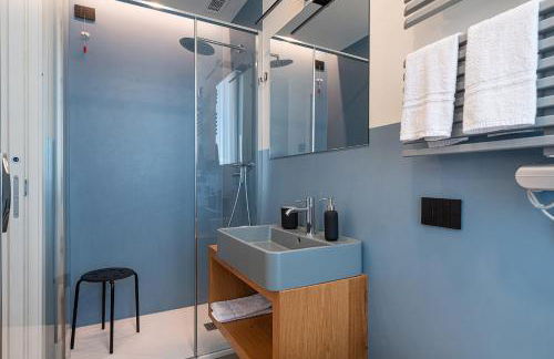 [Attico di Design] a 5 min da Centro e Fiera - Foto 5