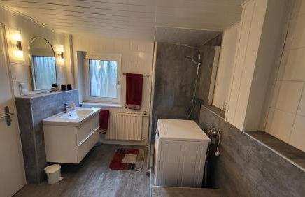 Apartments am Saalebogen mit Gartenterrasse, Grillkamin und freie Parkplätze - Foto 33