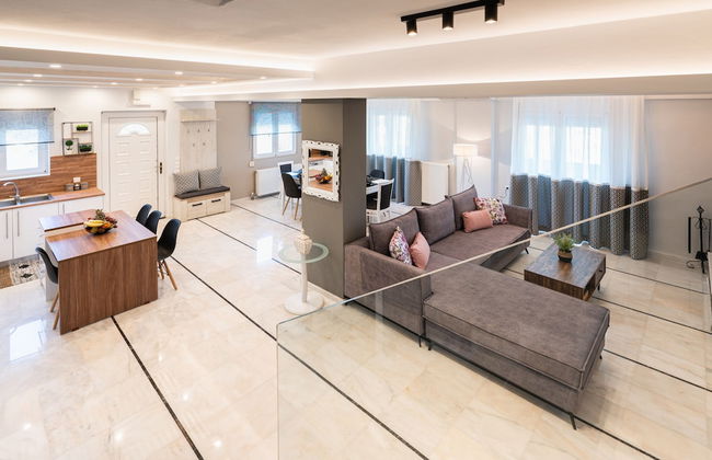 Superb Villa - Private Pool Jacuzzi Sauna Gym - Photo 15