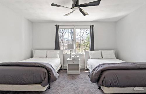 Entire Saunderstown Home with Pool - Foto 16