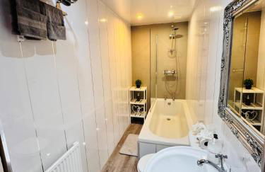 THE LION’S REST - BOUTIQUE APARTMENT SUITE. - Photo 6