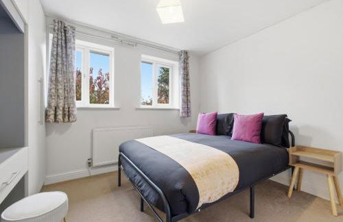 4 bedroom detached house 4 bathrooms - Foto 24