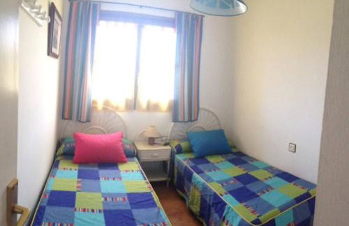 Casa adosada con barbacoa cerca de la playa - Foto 8