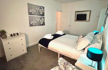 Beautiful Grade 2 Home in centre of Newcastle-St James Park FREE CITY PARKING - Foto 30