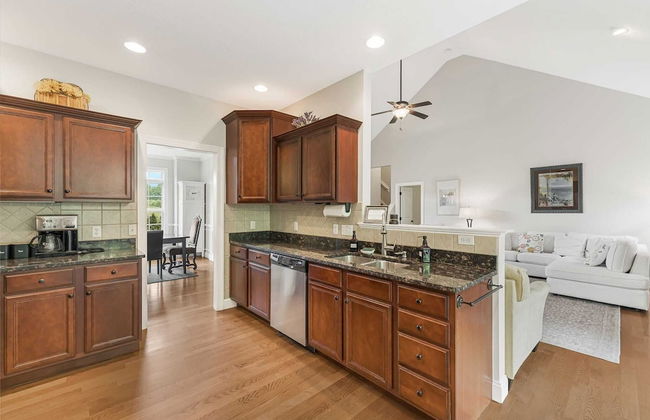 Fairview Vista by Avantstay 10 Mins to Asheville - Foto 16