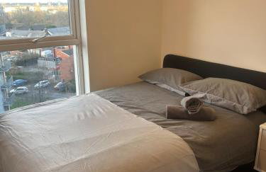 Comfortable 2-Bedroom Flat close Etihad and Coop Live - Photo 25