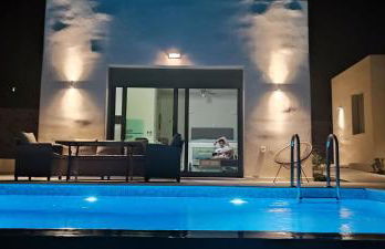 Manifesto Suites - Photo 17