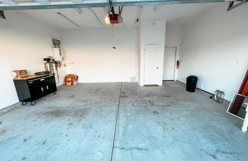 2 min walk to beach! Large Home! Rooftop Deck! - Foto 39