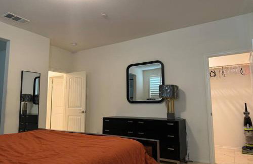 Luxury 1200 sqft 1bdrm retreat with den - Foto 17