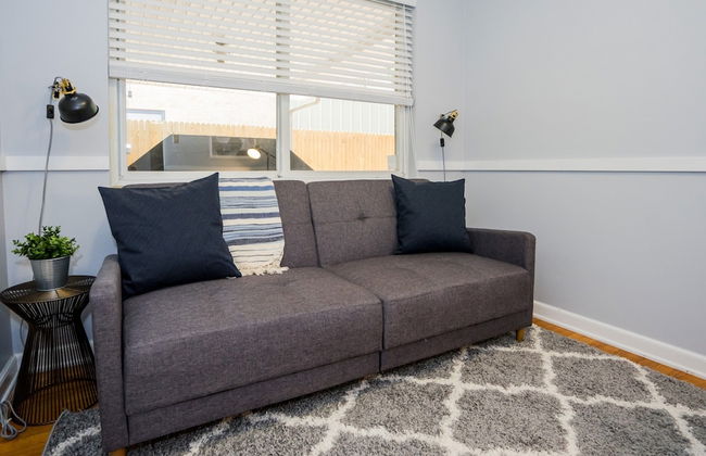 The Denver Den in Mayfair Park Enormous Backyard With Grill Sleeps 7 - Photo 13