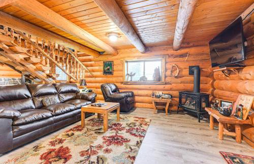 3 Mi to Kenai River Secluded Sterling Cabin! - Foto 1
