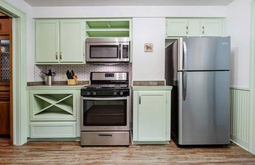 Eccentric Escape-hop skip jump to Plaza District - Foto 18