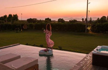 Aphrodite Luxury Suites, Private Heated Pool & Jacuzzi -Romantic Escape for Couples - Photo 69