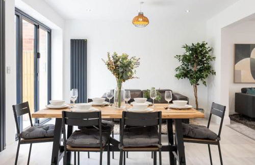 The Wilmslow House Free Parking - Close to Airport - Foto 17