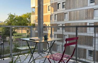 Côté Parc - appart cosy, terrasse, parking & au pied du métro à Lyon - Foto 4