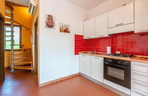 3 Bedroom Nice Home In Albarella Ro - Foto 17