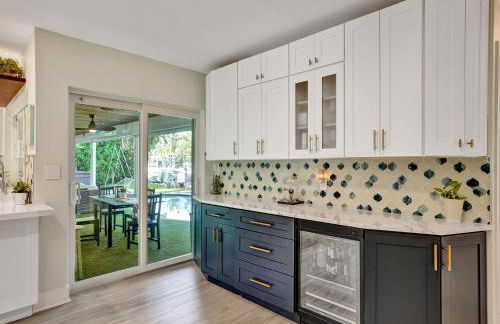 Amazing 5 bed house w pool, jacuzzi and your own boat - Foto 9