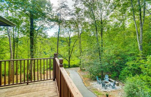 9 Mi to Lake Burton Cabin with Deck Near Helen - Foto 22