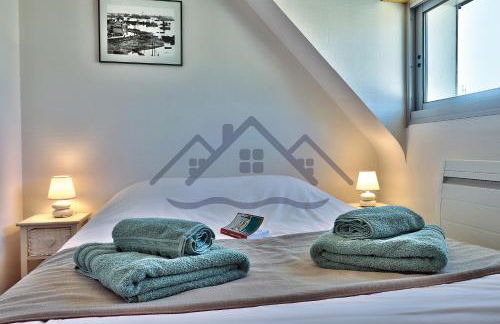 LocaLise - M3A La Maison du pêcheur au Guilvinec - Chambres vue mer - A 20m de la mer située à la pointe de Men Meur - Tout à pied, plage, port, centre, commerces, marché - Wifi inclus - Linge de lit inclus - Jardin clos - En option , ménage et serviettes - Foto 17