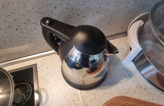 1 Bed Homey Two Floor Apartment - 200mbps Wi-fi! - Photo 15