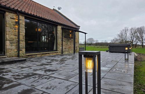 TyneView Estate, Farmhouse & Stables - Photo 69