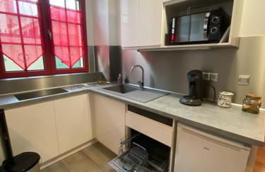 Le Gîte de Lancelot avec balnéo City Center - Foto 7