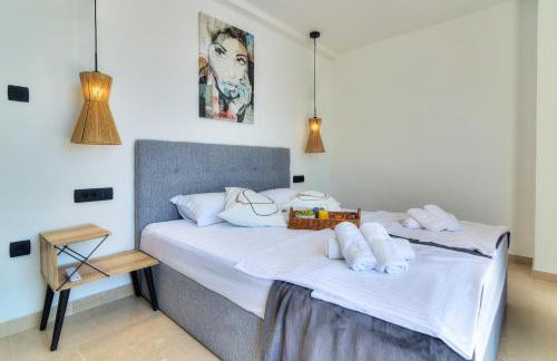 House Silence - Photo 22