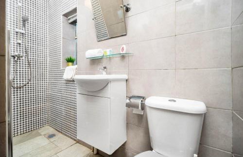 Stylish 4 Bedroom Townhouse - Edgbaston - Near Birmingham City Centre - Sleeps 8 - Parking - 578P - Foto 40