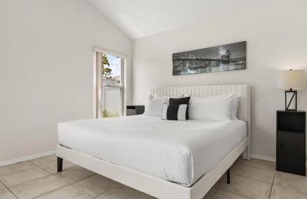 Upstay 3BR Family-Friendly Stylish Retreat w Patio - Foto 2