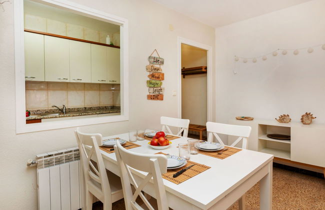 1 bedroom Apartment in Salou with swimming pool and garden - Photo 6