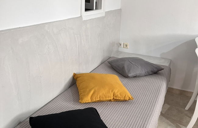 Birds Villa Apartments with Heated Pool - Including Car and Breakfast - Photo 38